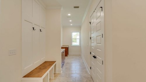 mud bench laundry